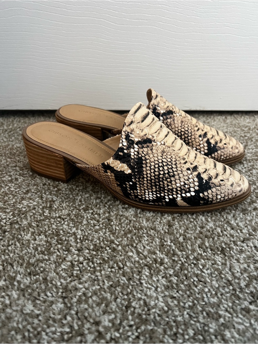 Gibson Latimer Beige and Black Snake-Print Mule Heels